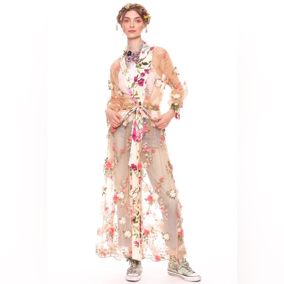 Aratta Jackets & Blazers - ARATTA FLORAL FANTASY KIMONO SIZE MEDIUM NWT